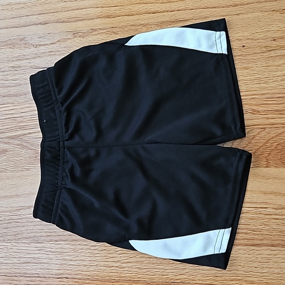 Toddler Boy Shorts 3T Bundle - Picture 2 of 6